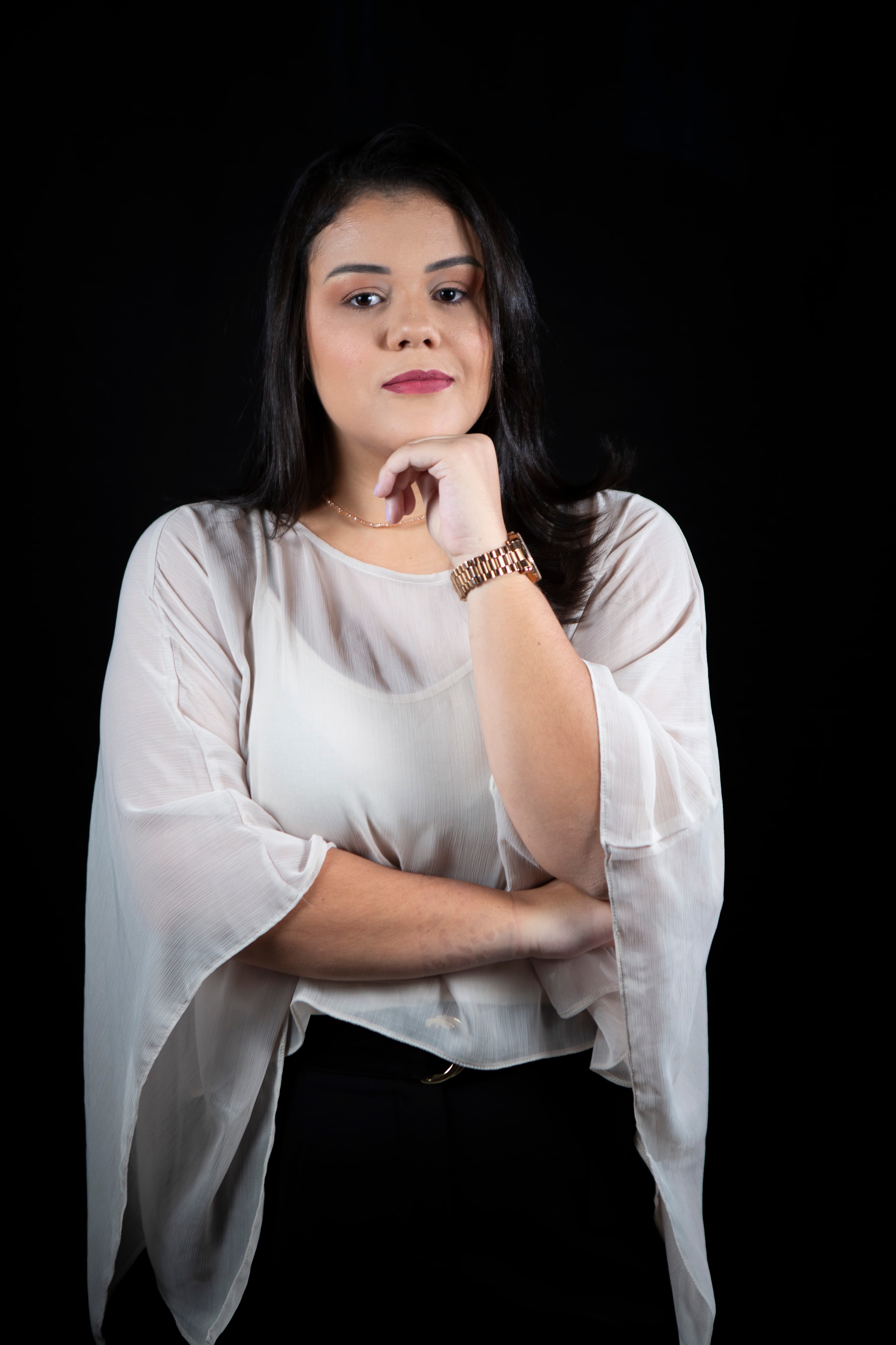 Advogada Larissa C. Pereira